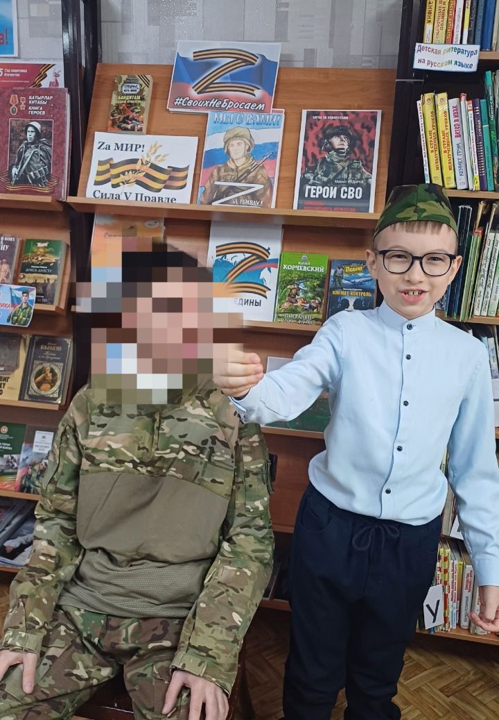 Нурлатские школьники встретились с участником спецоперации