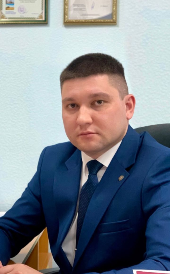 Директором Нурлатского Городского Дворца культуры стал Рустам Салахов