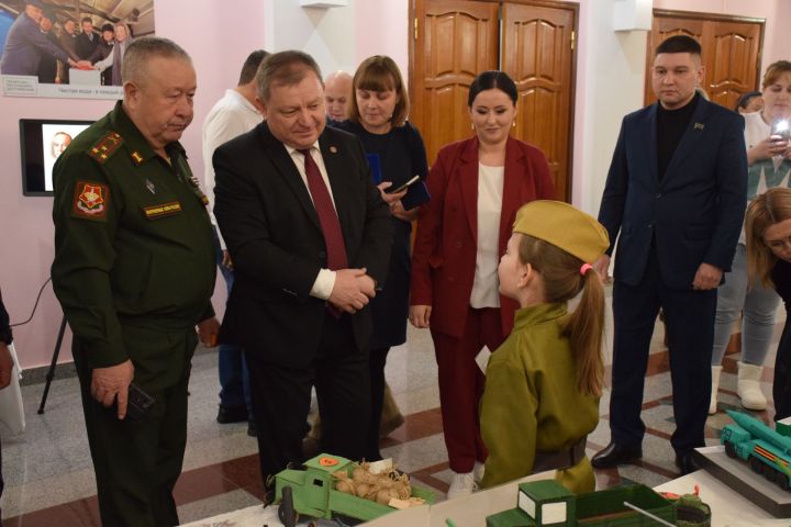 Нурлатцы открыли Год защитника Отечества (фоторепортаж)