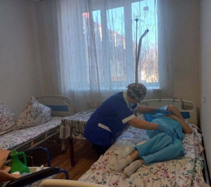 Уход за людьми с инвалидностью и пожилыми гражданами: что изменилось в 2025 году