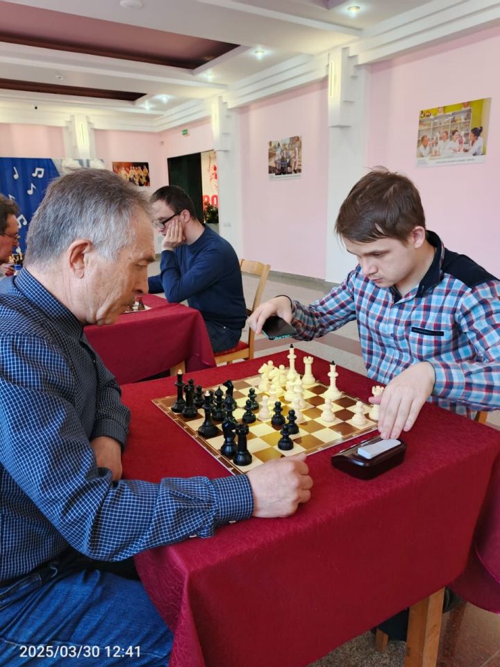 Дружеский матч по шашкам и шахматам укрепил спортивные традиции Нурлатского и Аксубаевского районов