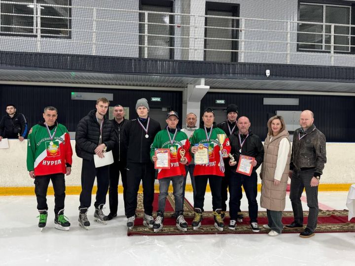 Чемпионат по хоккею в Нурлатском районе: «Арктика» — победитель