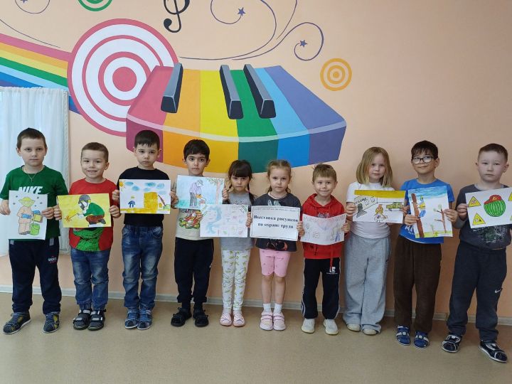 «Росинка» учит детей безопасности: в Нурлате прошел конкурс рисунков
