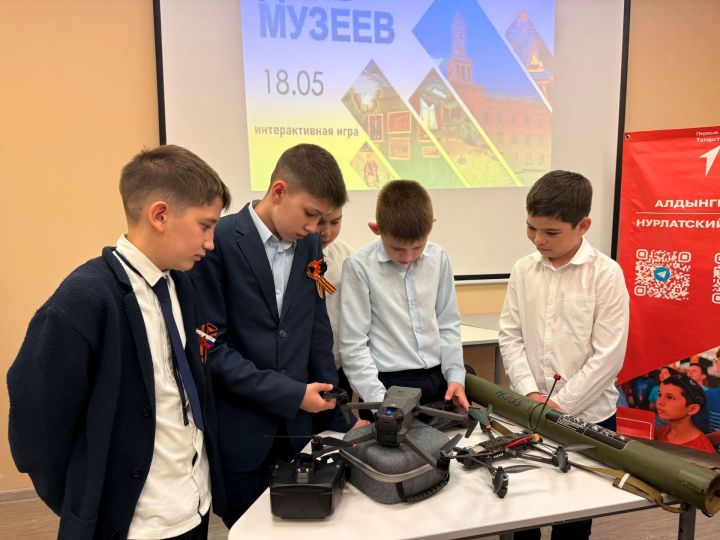 Школа №2 Нурлата представила экспозицию ко Дню музеев