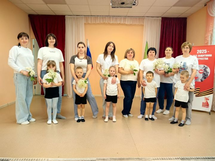 В детском саду «Росинка» прошла совместная зарядка с мамами