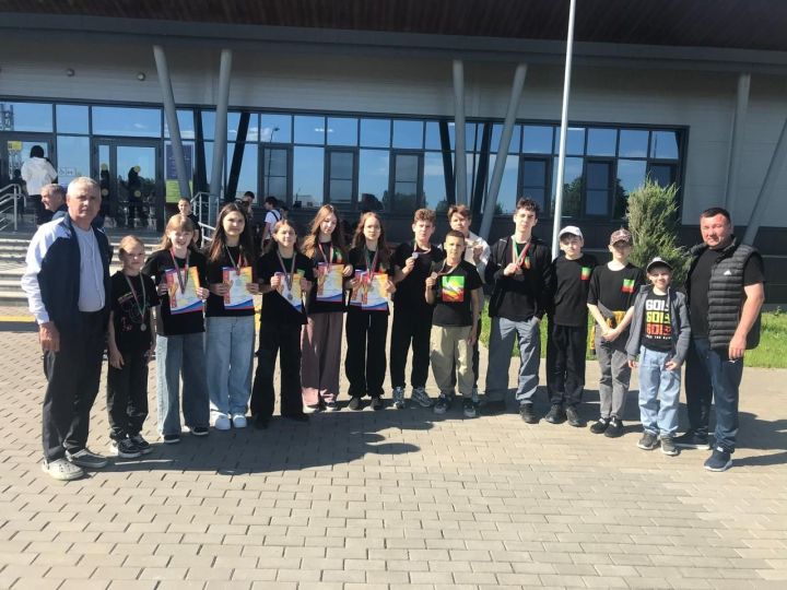 Юные пловцы из Нурлата показали отличные результаты на соревнованиях в Муслюмово