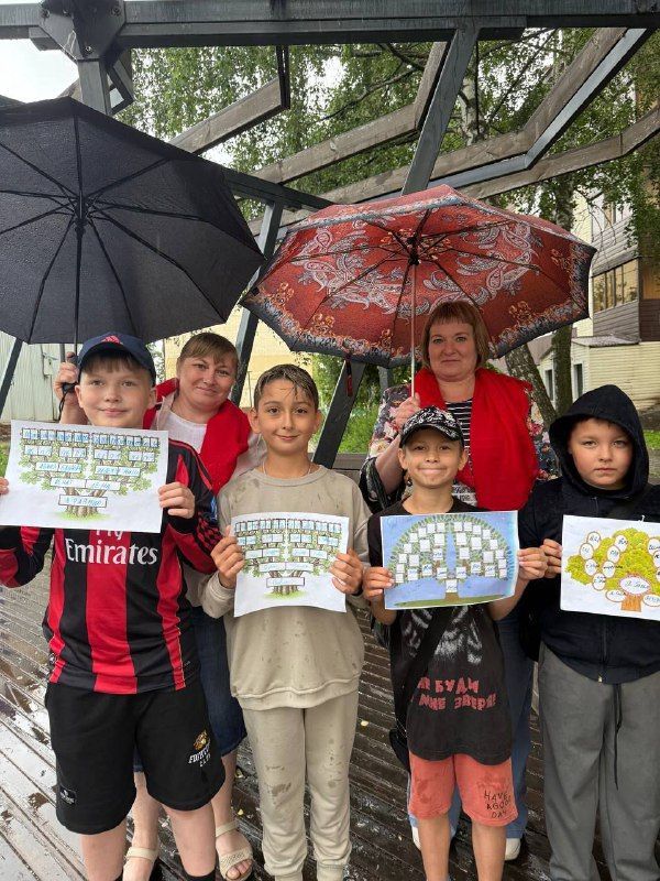 «Древо семьи»: в Нурлате дети создавали родословную под летним дождем