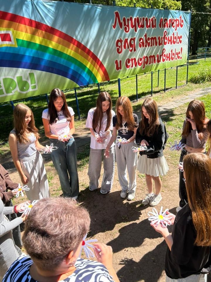 Доверие и сплочение: в лагере «Заречный» прошел психологический тренинг для детей