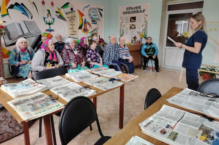 «Умники и умницы»: в Нурлатском доме-интернате прошла интеллектуальная викторина для тренировки ума и хорошего настроения