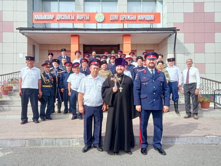 Казачий круг и Совет атаманов прошли в Доме Дружбы народов Нурлата