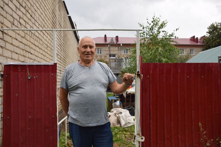 Белые голуби над Нурлатом: Праздничная традиция Леонида Палькейкина
