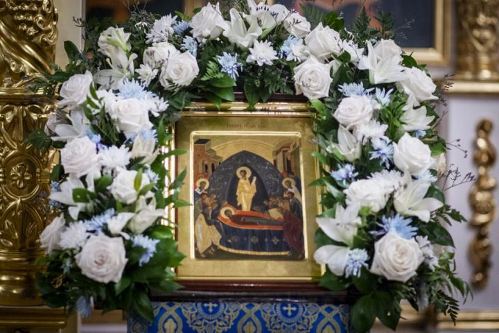 Епископ Пахомий поздравил татарстанцев с праздником Успения Пресвятой Богородицы