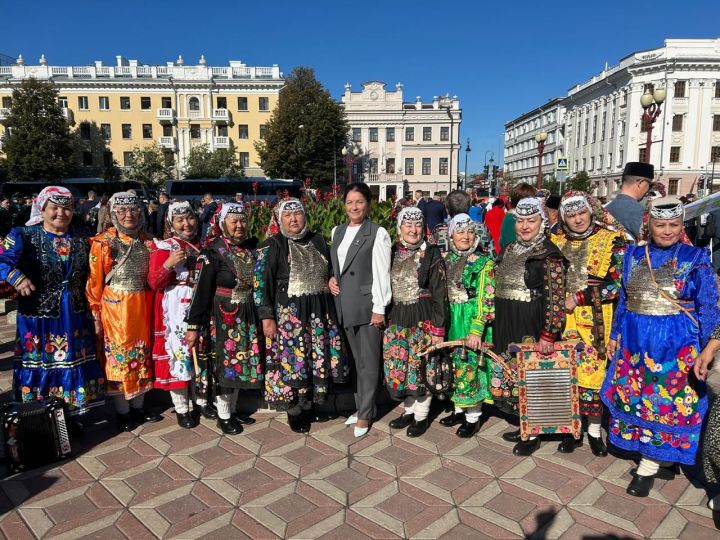 Альфия Галяутдинова приняла участие в пленарном заседании «Милләт җыены» Всемирного конгресса татар в Казани