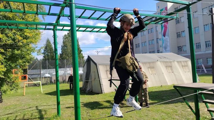 Юнармейцы Нурлата участвуют в тактической игре «Юнармия, вперёд!» в Казани