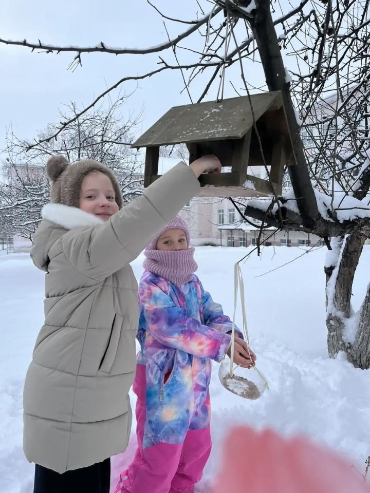 Юные «Эколята» Нурлата открыли птичьи столовые