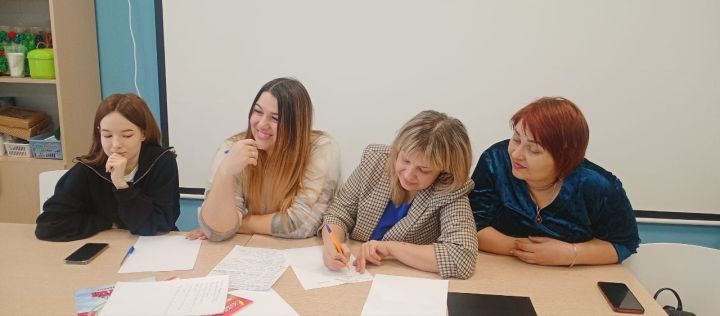 В Нурлате прошла тренировка команд для татарской лиги КВН «Әйдә, ШаяРТ»