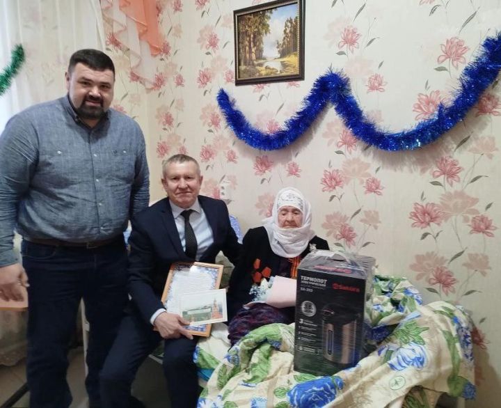Годы мудрости, стойкости и труда: Халиме Харисовне Вафиной исполнилось 99