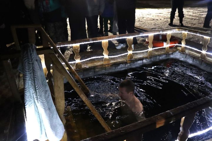 Крещенские купания в Татарстане собрали более 42 тысяч верующих