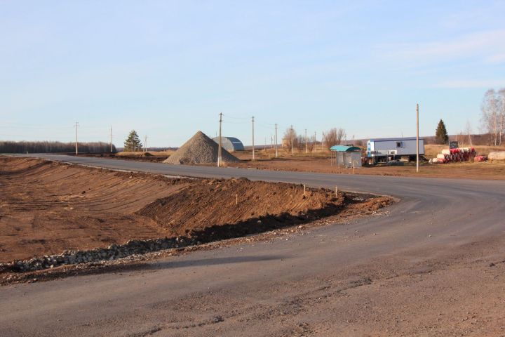 Жители отдаленных поселков дождались новой дороги