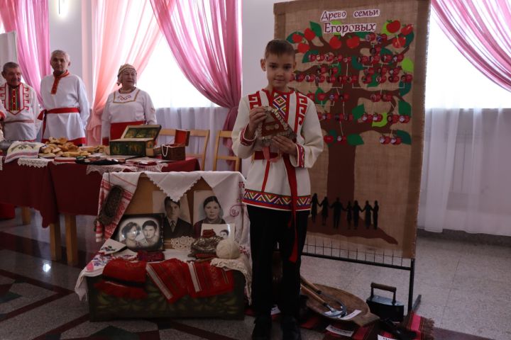 Родословная – живая история: в Нурлате прошел фестиваль семейных традиций