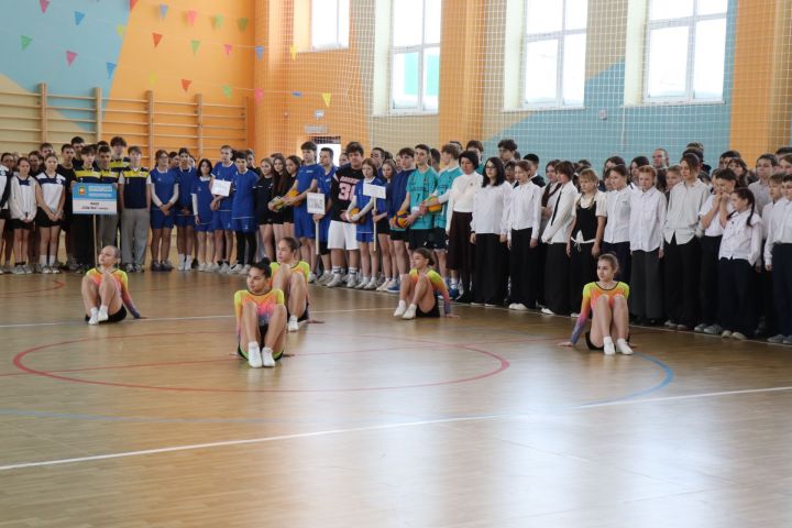 В Нурлате проходит итоговое заседание Совета района