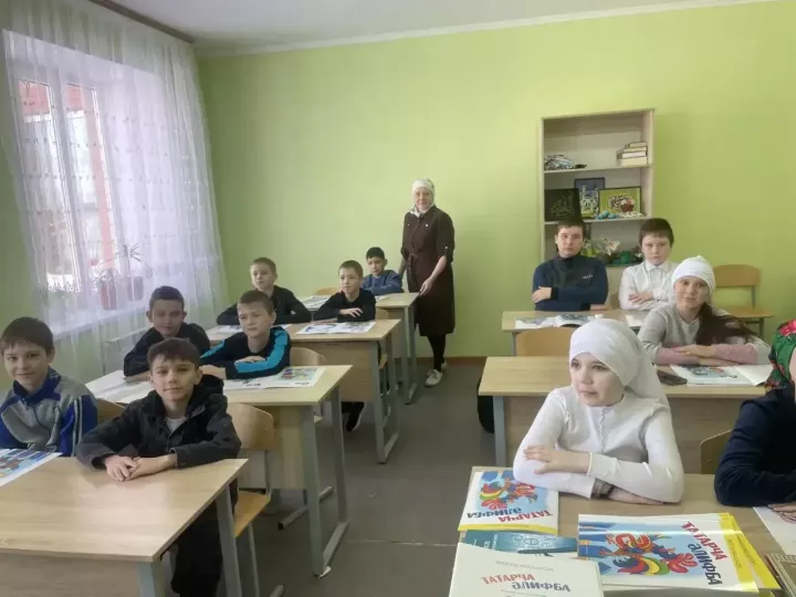 В Нурлате стартовали бесплатные курсы татарского языка для школьников