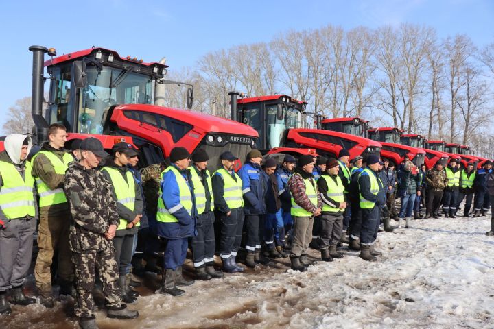 Аграрии Нурлатского района подтвердили готовность к весенне-полевым работам 2026 года