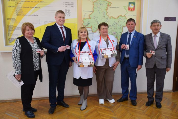 В Нурлате проходит акция «Красная гвоздика»