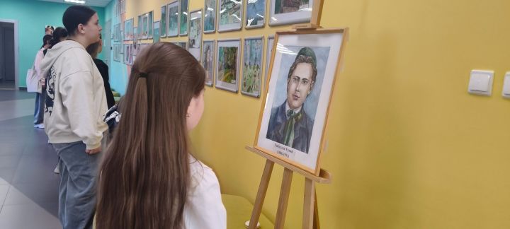 В ДШИ «Сэлэт» открылась выставка к 140-летию Габдуллы Тукая