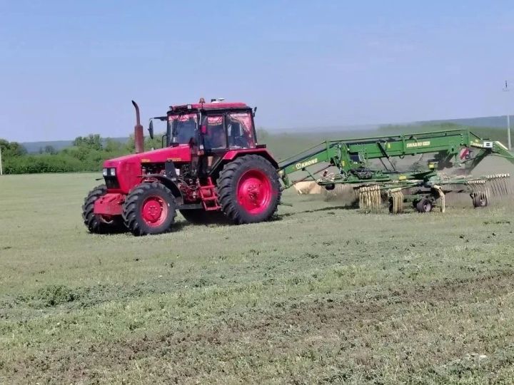 В Нурлатском районе стартовала кормозаготовительная кампания