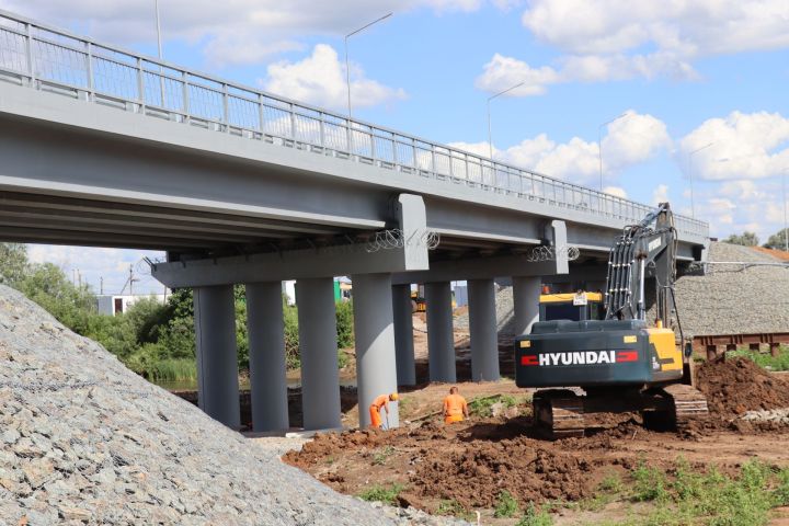 Реконструкция моста через реку Большой Черемшан возле деревни Урняк завершена на 90 процентов