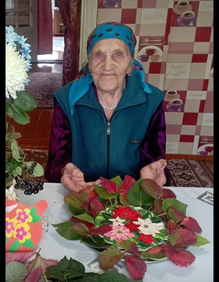 Слезы радости: 88-летняя жительница Урняка оценила новый мост