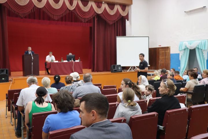 В Нурлатском районе стартуют летние сходы граждан и собрания в трудовых коллективах