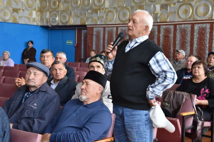 В Верхнем Нурлате обсудили ремонт дорог и моста