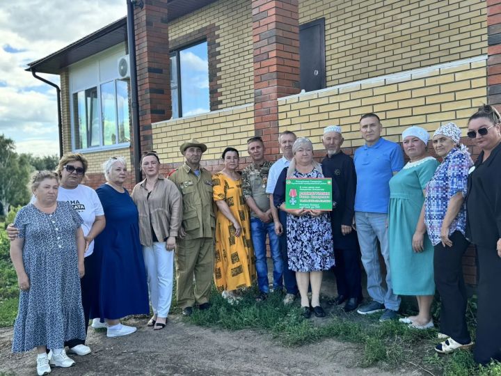 На домах в Нижнем Нурлате появились таблички героям СВО