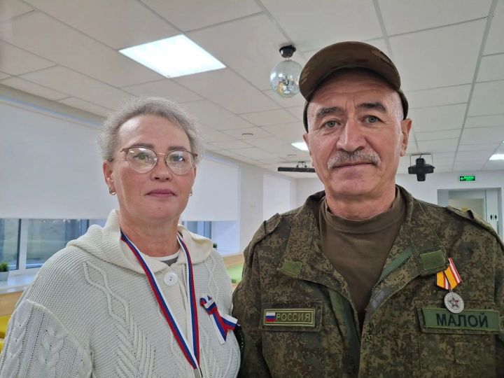 Ветеран СВО из Нурлата проголосовал на выборах вместе с семьей