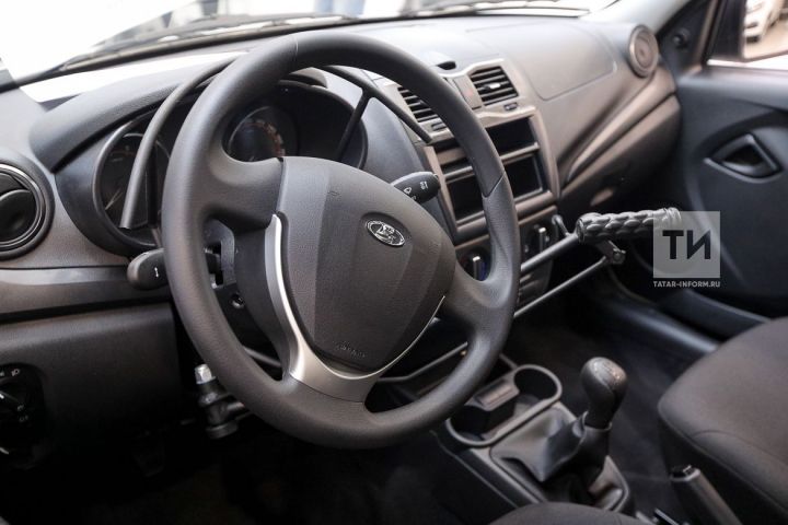 Новые автомобили Lada Granta получили 22 пострадавших на производстве татарстанца